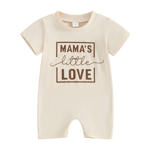Tenue de sortie de maternité pour nouveau-né, barboteuse bébé à manches courtes, barboteuse bulle couleur mauve clair, barboteuse bébé motif 'Mama Coffee Date' - Product Image 4