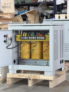 15KVA 25KVA 30KVA 380 В 400 В до 220 В 110 В 3 фазы в однофазный Автоматический изолирующий трансформатор сухого типа - Product Image 3