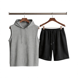 Ensemble décontracté pour homme : Sweat à capuche sans manches gris et short noir en coton French Terry tricoté de couleur unie – Idéal pour l'été - Product Image 1