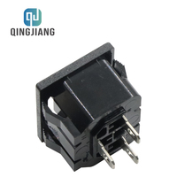 Conector hembra IEC C13 10A 250V toma de corriente CA de cobre Industrial con toma de extensión de salida de Panel Material plástico para PDU