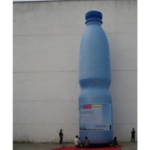 Réplica de Botella de Bebida Inflable Gigante Personalizada KeepFuns - Exhibición Publicitaria de Marca para Promociones y Eventos de Bebidas - Product Image 1