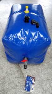 Réservoir d'<span class=keywords><strong>eau</strong></span> en PVC <span class=keywords><strong>de</strong></span> <span class=keywords><strong>1000</strong></span> <span class=keywords><strong>litres</strong></span> <span class=keywords><strong>de</strong></span> marque STRONG, directement <span class=keywords><strong>de</strong></span> l'usine, réservoir d'irrigation <span class=keywords><strong>de</strong></span> jardin UV, réservoir <span class=keywords><strong>de</strong></span> stockage d'<span class=keywords><strong>eau</strong></span> <span class=keywords><strong>de</strong></span> <span class=keywords><strong>pluie</strong></span>, couleur personnalisée, OEM 1 an - Product Image 2