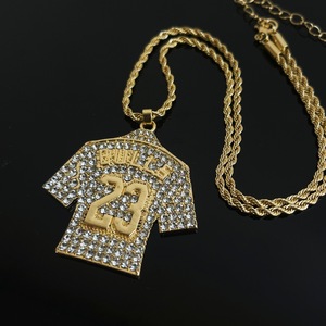 2026 नए डिजाइन फैशन स्पोर्ट्स गहने एक्सेसरी कार्ड हिप हॉप गहने धातु सोना प्लेटेड डायमंड जर्सी पेलेंट हार - Product Image 5