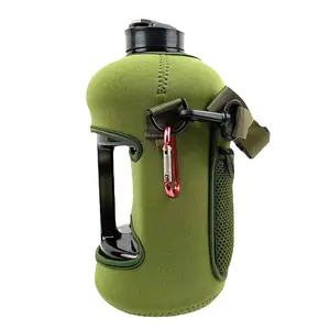 Neueste Sport flasche Custom ized Leak Proof 2.2L Half Gallon 73oz Kunststoff Wasserkrug mit Klappdeckel und Trage gurt