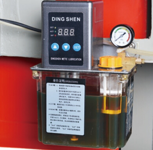 <span class=keywords><strong>BETTN</strong></span> CNC-Säge für Balken und Platten, automatische computergesteuerte horizontale Holzschneidemaschine 3300mm - Product Image 2