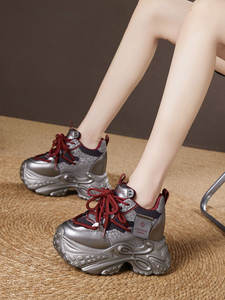 Scarpe da Corsa Donna Earthquake King con Suola Spessa in Gomma, Tomaia in Mesh Stampato, Allacciatura, Nuova Collezione Primavera Autunno, Modello Rialzato - Product Image 2