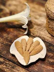 Handcrafted white sage <b>cone</b> <b>incense</b> made from natural plant materials Customizable fragrance options and brand logo available - Product Image 4