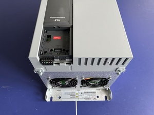 Convertidor de Frecuencia Original Nuevo 134F3003 VLT AutomationDrive FC-360H30KT4E20H2XXCDXXSXXXXA0BX 30KW/40HP 3PH 380-480VAC FC-360H3 - Product Image 2