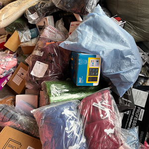 Venta al por Mayor de Artículos de Primera Necesidad, Cajas Sorpresa, Decoración del Hogar, Productos Electrónicos para el Cuidado de la Piel en el Almacén de Hong Kong - Product Image 6