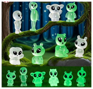 Simpatico gioco per bambini 3D giocattolo in resina aliena in miniatura figurina <span class=keywords><strong>extraterrestre</strong></span> incandescente con fascino luminoso giardino scultura decorazione acquario - Product Image 3
