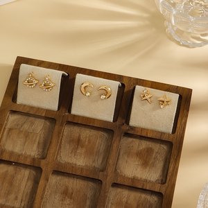 Pendientes <span class=keywords><strong>de</strong></span> Botón Chapados en Oro <span class=keywords><strong>con</strong></span> Diamantes <span class=keywords><strong>de</strong></span> Imitación <span class=keywords><strong>de</strong></span> Colores, Diseño Delicado Inspirado en Estrellas, Luna y Planetas, para Uso Diario Informal, para Mujeres Jóvenes - Product Image 2