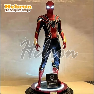 Figurines d'action de la série <span class=keywords><strong>Spiderman</strong></span> au prix d'usine, statues en fibre de verre OEM, artisanat en résine pour la décoration intérieure - Product Image 6