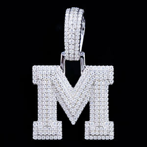 D VVS Moissanite ile 925 gü<span class=keywords><strong>m</strong></span>üş mektup <span class=keywords><strong>M</strong></span> kolye moda Hip Hop takı GRA sertifikası ile buzlu Out Charm kolye & Charms - Product Image 1