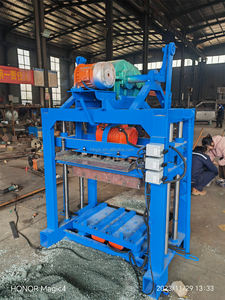 Machine à blocs de béton creux manuelle Qtj4-40 au Sri Lanka, machine à fabriquer des pavés - Product Image 4