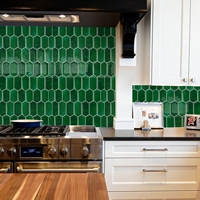 Autocollants muraux imperméables à motif chevrons vert pour salle de bain et cuisine, parfaits pour la rénovation d'hôtels et d'appartements