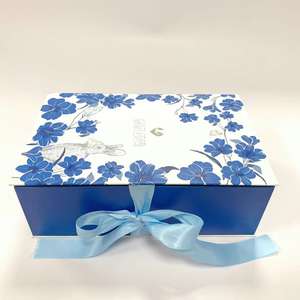 Boîte de parfum en carton rigide de luxe personnalisée EVA à l'intérieur de la boîte d'emballage de cosmétiques de soin d'huile d'<span class=keywords><strong>essence</strong></span> boîte-cadeau de ruban magnétique - Product Image 1