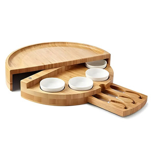 Tabla de queso de madera con juego de cuchillos, bandeja redonda para servir queso, frutas y aperitivos, tabla de cortar de bambú duradera - Product Image 3