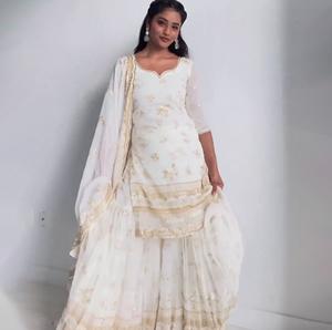 ชุดเดรสปาร์ตี้สำหรับผู้หญิงชุดเดรสสำหรับผู้ใหญ่ผ้าจอร์เจียชนเผ่าสมัยใหม่ดีไซน์ปากีสถาน - Product Image 1