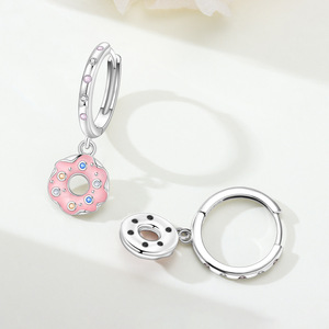Nuevos pendientes de donut de latón blanco con circonitas, con temática de postres, regalos creativos para mujeres, precio de fábrica al por mayor - Product Image 6