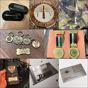 Machine de gravure laser à fibre Raycus 50W avec rotatif pour flacon métallique, tasse, gobelet, médaille, étiquette en cuir et céramique - Product Image 5