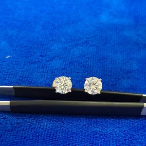 Pendientes de Plata con Bisel Pulido, Corte Brillante Redondo de 2.00 Ct, Estilo Solitario Moderno, Idea de Regalo para Mujer, Boda, Aniversario, Fiesta - Product Image 2