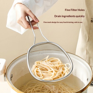 Ensemble d'ustensiles de cuisine en acier inoxydable anti-rouille : <span class=keywords><strong>passoire</strong></span>, louche et cuillère pour nouilles, soupes, pâtes, fritures, légumes et comme filtre alimentaire - Product Image 3
