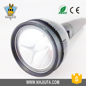 <span class=keywords><strong>Lampe</strong></span> <span class=keywords><strong>torche</strong></span> rechargeable à LED en alliage d'aluminium longue portée 1000 <span class=keywords><strong>lumens</strong></span>, la plus puissante pour le camping en extérieur - Product Image 3