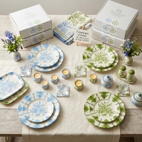 Assiettes en céramique imprimées motif couronne vintage moderne, vaisselle de luxe en porcelaine à bord festonné, pour la restauration et les mariages, vente en gros
