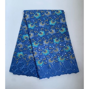 Nuovi Materiali in Vendita: Pizzo Voile Svizzero in Cotone per Nigeria, Pizzi Colorati in Cotone con Motivi Floreali e Applicazioni <span class=keywords><strong>di</strong></span> Pietre - Product Image 3