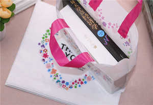 LDPE HDPE 100% compostable quần áo túi nhựa <span class=keywords><strong>PE</strong></span> phân hủy sinh học hàng tạp hóa vòng lặp mềm xử lý Túi mua sắm với tay cầm cho quần áo - Product Image 6