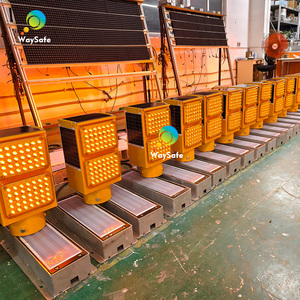 Feux d'avertissement clignotants synchronisés WaySafe, jaunes, indice de protection IP68, montage sur poteau pour une haute visibilité dans les conditions de brouillard, zones minières - Product Image 6