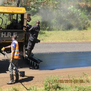 Pulverizador de emulsión de betún para construcción de carreteras Sistema de pulverización de asfalto de control de precisión para uso municipal y de carreteras - Product Image 3