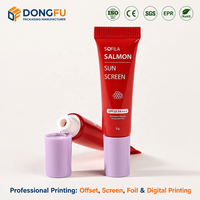 Tube souple en PE rouge personnalisé à 5 couches, vide, pour emballage cosmétique de sérum, crème contour des yeux, lotion et produits de soin de la peau