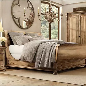 Lit traîneau en bois massif style campagne française, finition vieillie et patinée, tailles King et Queen, idéal pour villa, chambre principale ou chambre à coucher. - Product Image 1