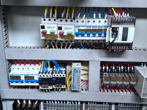 Chất lượng cao CNC thanh thép uốn thép cây uốn Máy khuấy <span class=keywords><strong>Bender</strong></span> Máy Uốn tự động - Product Image 6