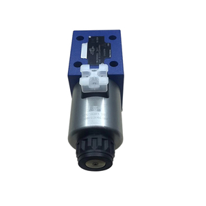 Vannes solénoïdes hydrauliques directionnelles Rexroth 4WE10D33/OFCG24N9K4 R900591664 - Product Image 3