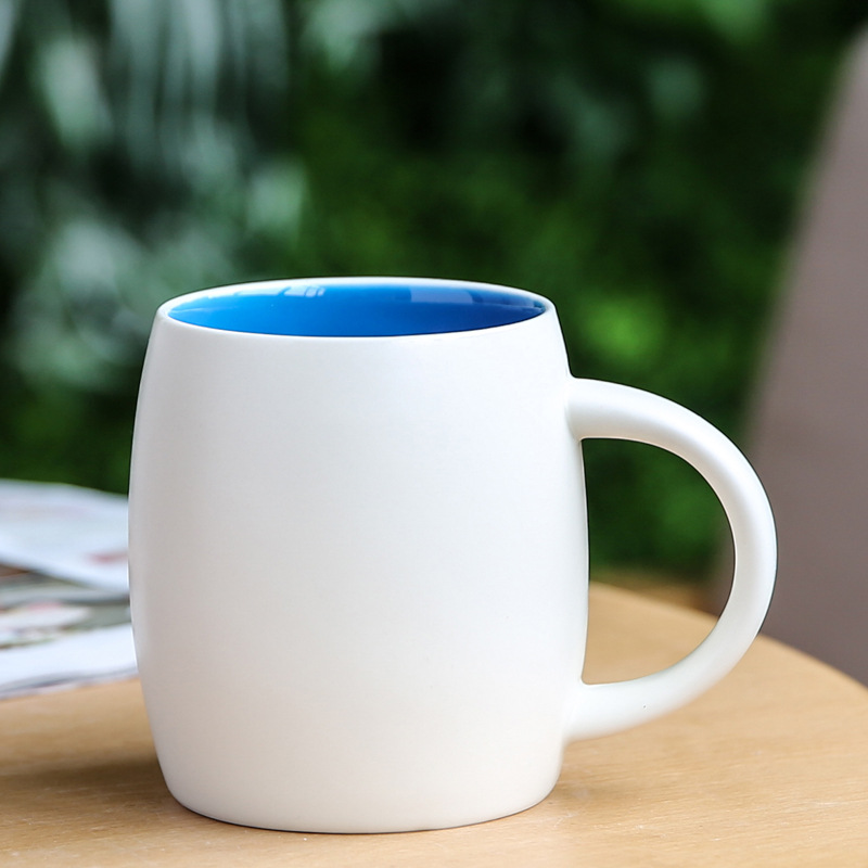 Exterior blanco mate-interior azul