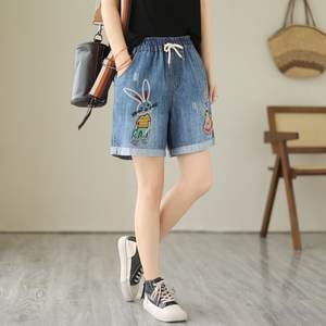 Pantalones cortos de pierna ancha con estampado de dibujos animados divertidos de estilo étnico para mujer, pantalones vaqueros enrollados con cintura elástica, pantalones cortos Y2k, pantalones cortos de mezclilla holgados - Product Image 4