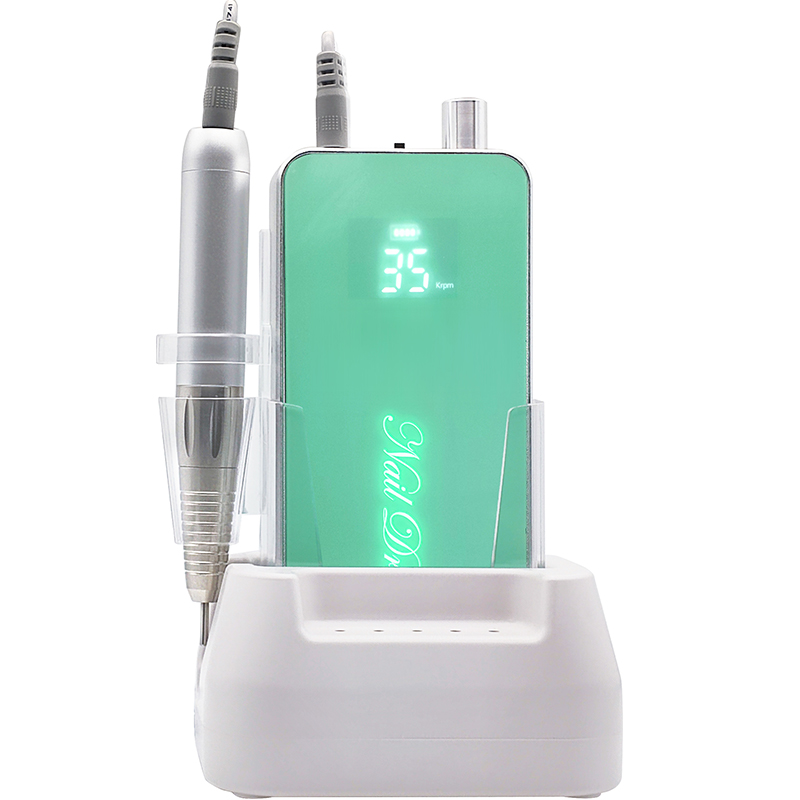 สีเขียว