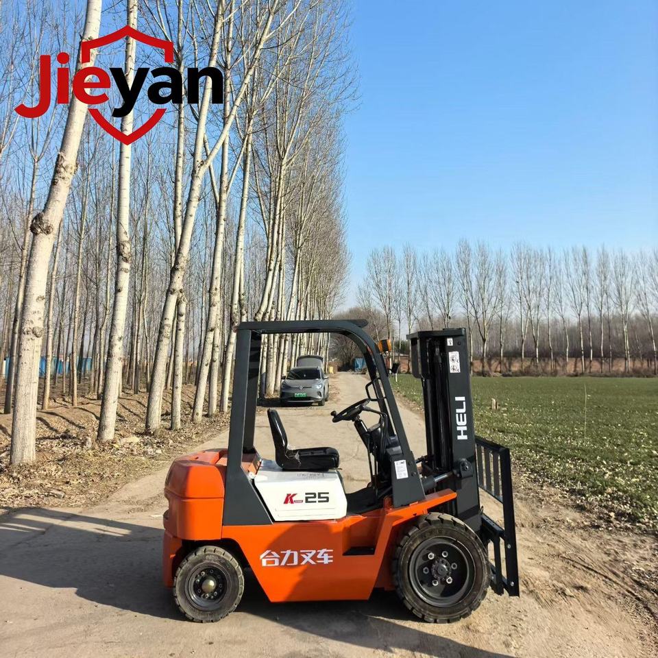 Second-Hand Heli 2.5 Ton Diesel Forklift with Soft Clamp Heli Fork ...