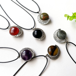 Collana con Ciondolo in Cristallo Naturale di Quarzo, Pietre Curative, Tema Amore, Tendenza Moda, Forma Cabochon - Product Image 2