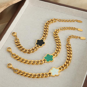 Conjunto <span class=keywords><strong>de</strong></span> joyería <span class=keywords><strong>de</strong></span> moda <span class=keywords><strong>de</strong></span> cadena cubana chapada en <span class=keywords><strong>oro</strong></span> <span class=keywords><strong>de</strong></span> 18K sin deslustre, collar <span class=keywords><strong>de</strong></span> flores <span class=keywords><strong>de</strong></span> trébol <span class=keywords><strong>de</strong></span> cinco hojas <span class=keywords><strong>de</strong></span> acero inoxidable, pulsera <span class=keywords><strong>para</strong></span> <span class=keywords><strong>mujer</strong></span> - Product Image 4