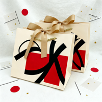 Sac de shopping en papier kraft beige crème recyclé de luxe avec votre propre logo, ruban et nœud pour emballage cadeau, impression personnalisée