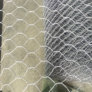 Clôture en <span class=keywords><strong>grillage</strong></span> <span class=keywords><strong>soudé</strong></span> galvanisé à chaud, maille losange, pour la sécurité des stades et des jardins - Product Image 3