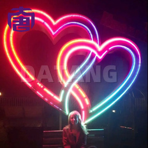 ไฟตกแต่งรูปหัวใจ LED สำหรับภายนอกอาคาร ใช้ในเทศกาลคริสต์มาส รูปแบบ 3 มิติ เหมาะสำหรับตกแต่งลานสวน งานเทศกาลต่างๆ - Product Image 4