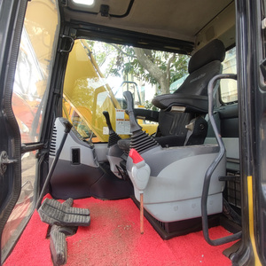 รถขุดไฮดรอลิกแบบตีนตะขาบ Komatsu PC130 มือสอง ขนาด 13 ตัน ปี 2023 นำเข้าจากญี่ปุ่นแท้ ชั่วโมงการใช้งานต่ำ พร้อมลูกปืนเครื่องยนต์และปั๊มไฮดรอลิก - Product Image 4
