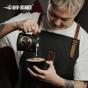 Cafetière italienne professionnelle MHW-3BOMBER, édition limitée Année du Serpent, avec réservoir à lait en métal moderne et motif floral Bomber - Product Image 3