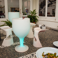 Nouvelle table de bar haute de luxe avec seau à glace pour la maison, le bureau ou la chambre à coucher pour l'extérieur, la ferme ou l'appartement