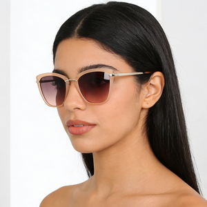 Gafas de sol cuadradas para mujer OEM New Trendy SP10325 con protección UV400, montura completa, patillas metálicas, para uso en exteriores, protección solar a la moda. - Product Image 1