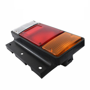Feux arrière de camion en métal noir avec grille métallique à 40 perles, <span class=keywords><strong>LED</strong></span> lumineuses, halogènes et xénon – Vente en gros usine - Product Image 1